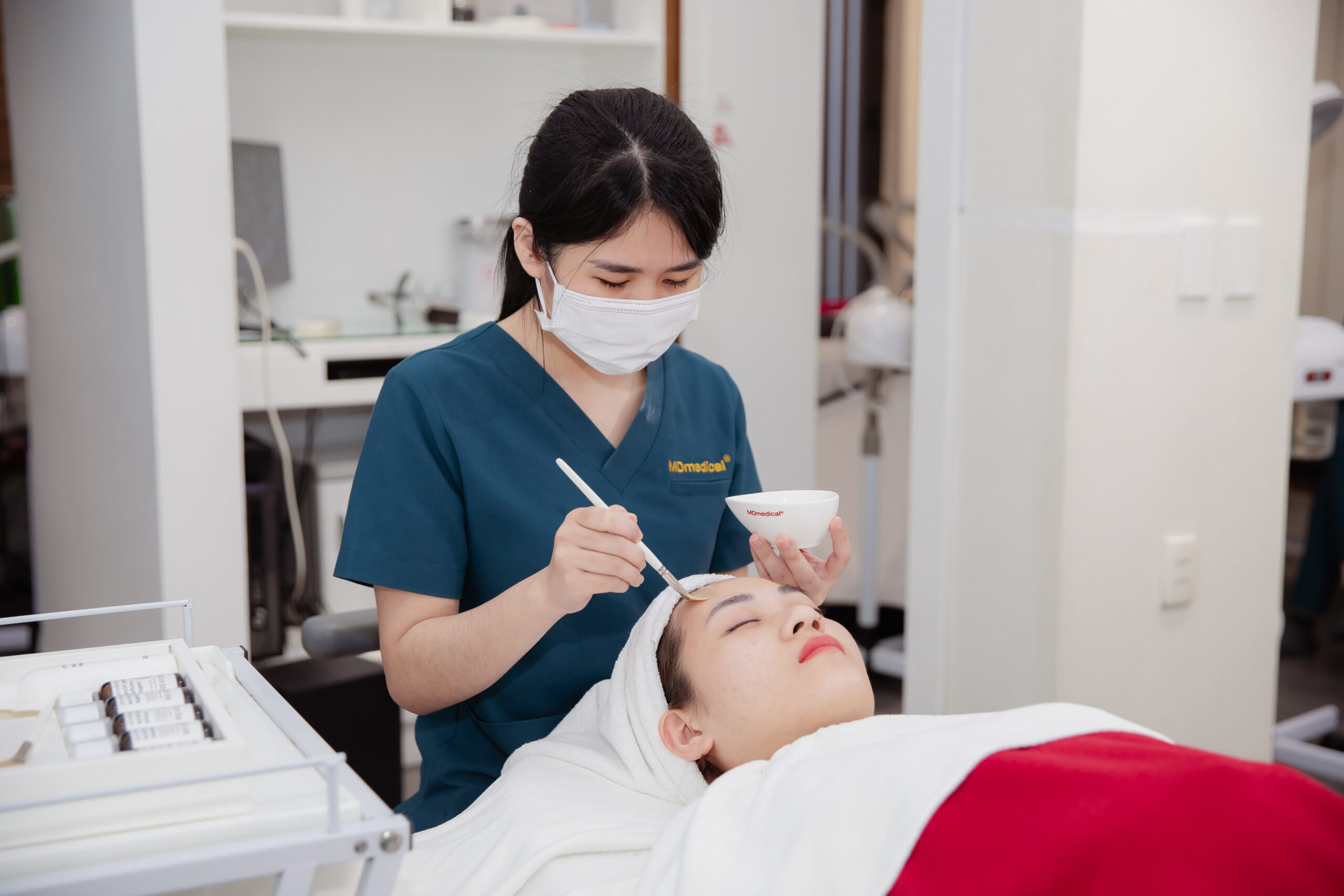 Peel da trị mụn dậy thì là gì?