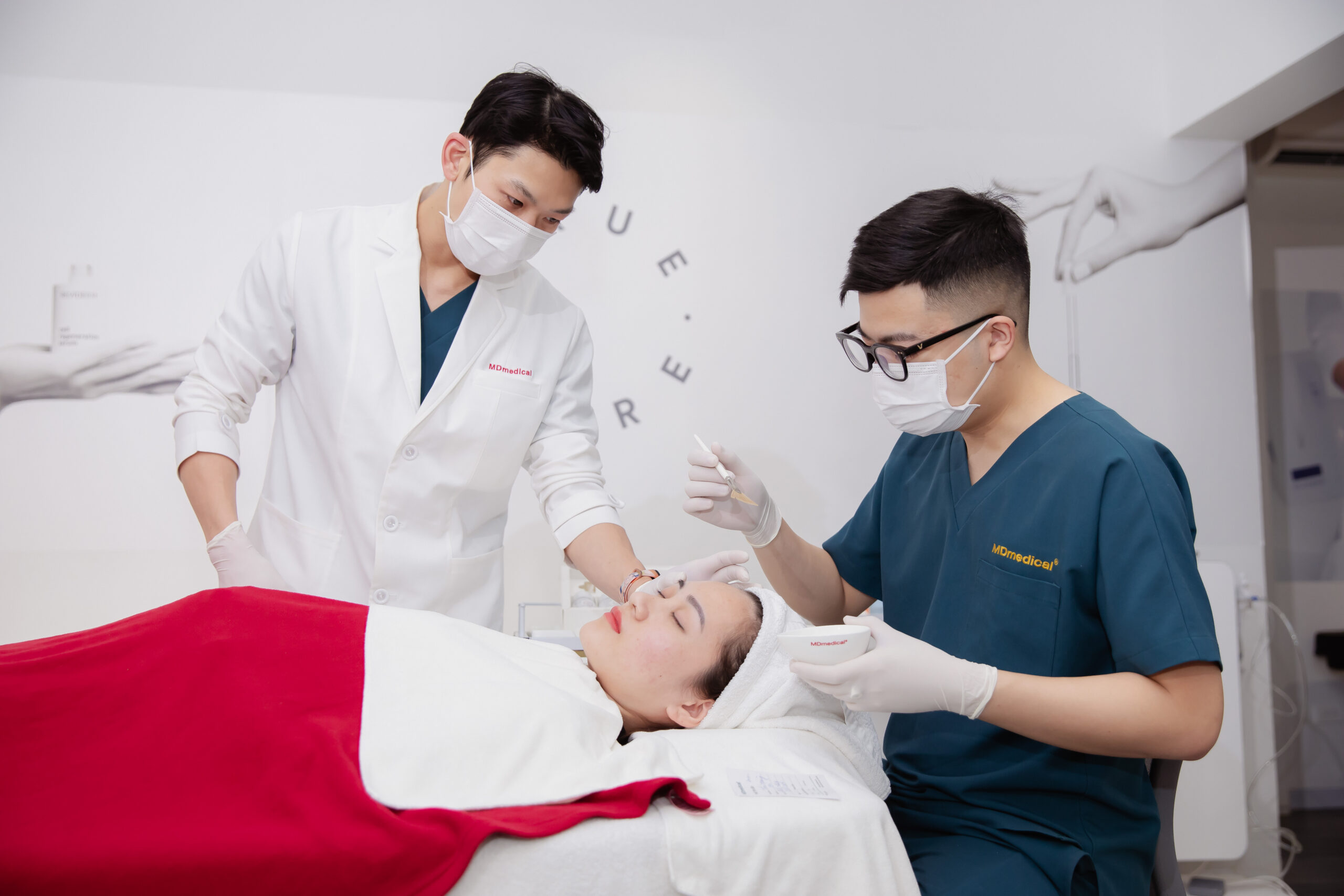 Tầm quan trọng của peel da trong điều trị mụn dậy thì